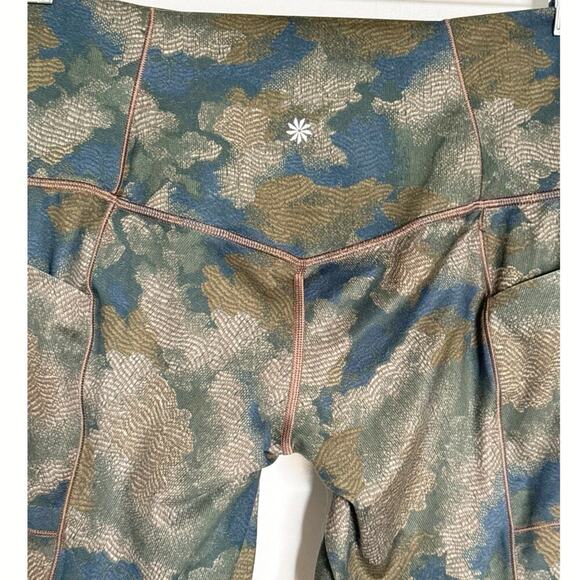 Athleta Salutation Stash 7/8 Tight Women's Medium Abstract Olive Legging - Picture 7 of 8
